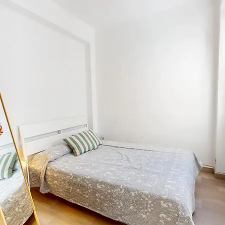 Apartment Asun En Denia, Ideal Grupos De Hasta 6 Personas En El Centro De La Ciudad By Family Homes